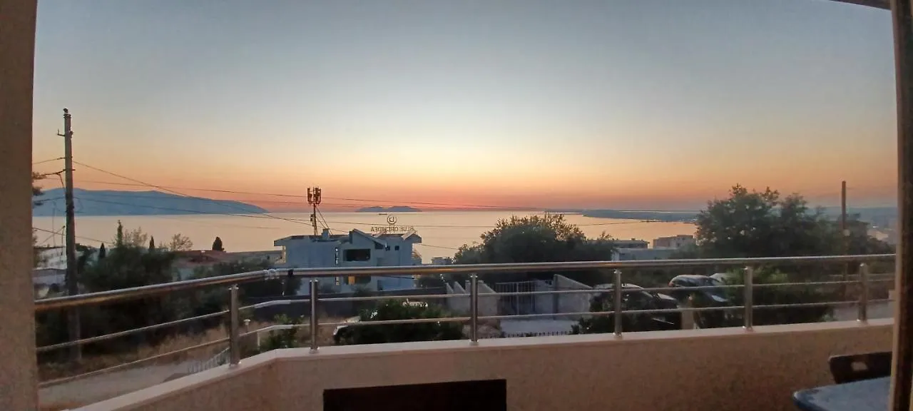 Villa Nuredinaj Vlore 0*,