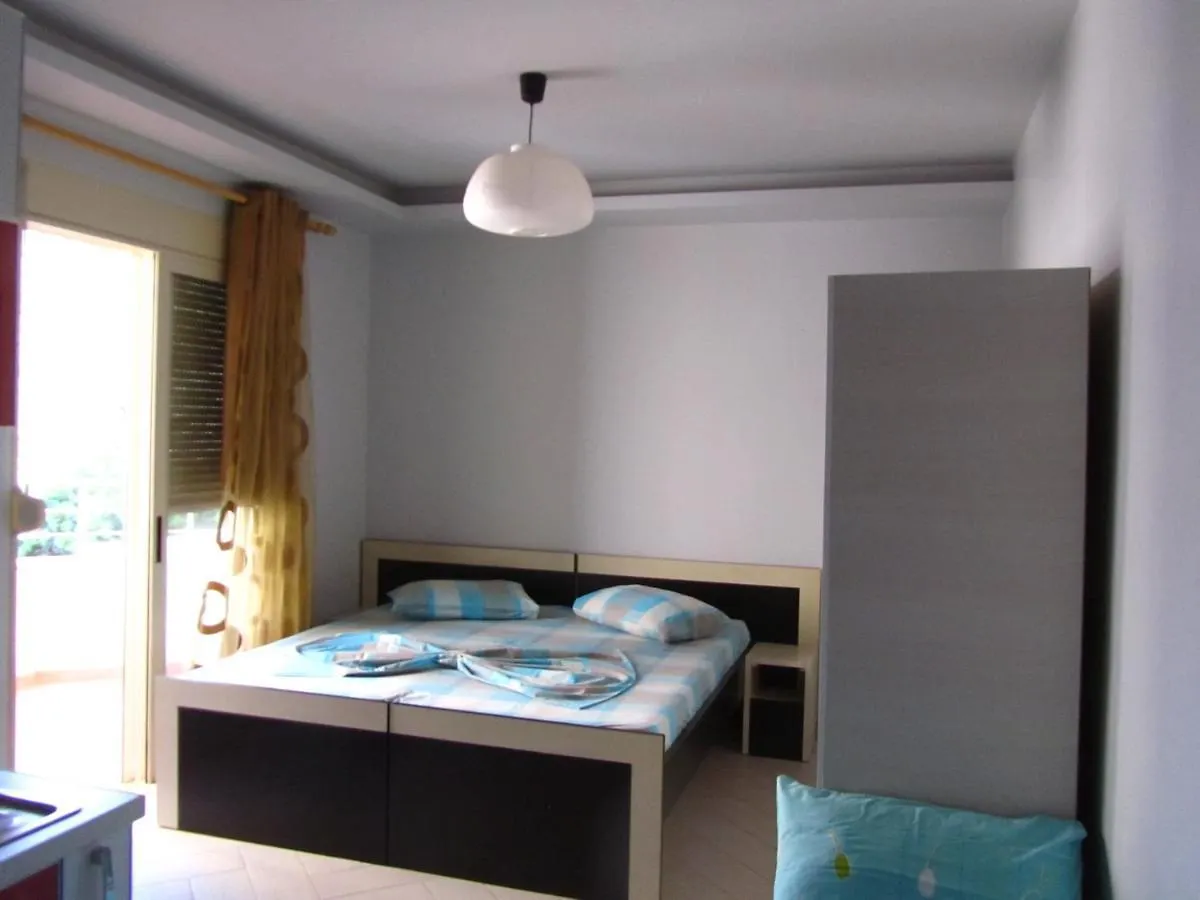 Villa Nuredinaj Vlore 0*,  Albania