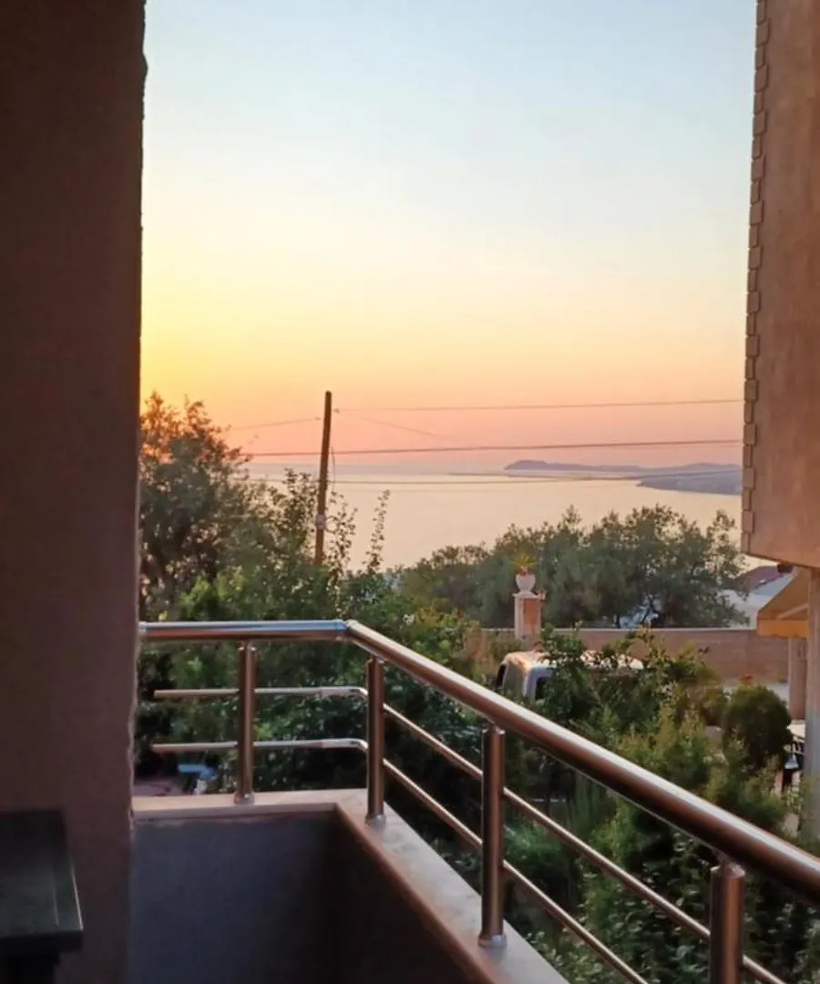 Villa Nuredinaj Vlore